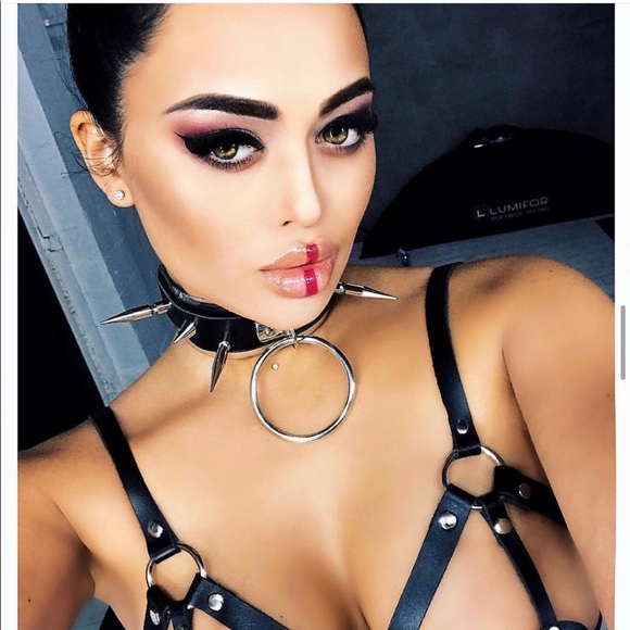 Vegan leather bra - price firm - Picture 5 of 5